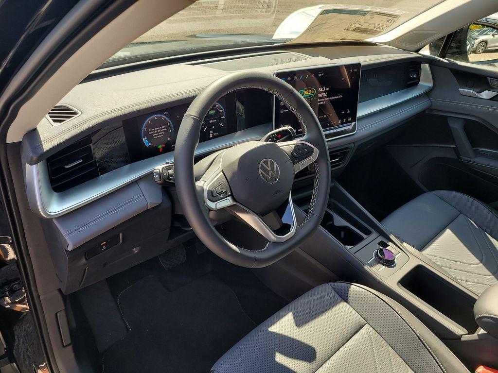 new 2025 Volkswagen Tiguan car, priced at $31,756
