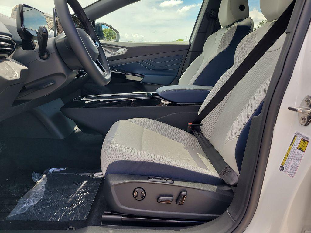 new 2025 Volkswagen ID.4 car, priced at $46,700