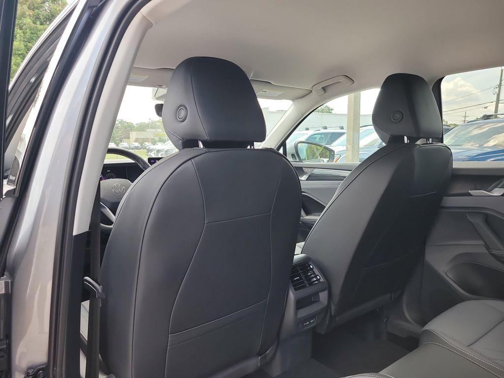 new 2025 Volkswagen Tiguan car, priced at $31,649