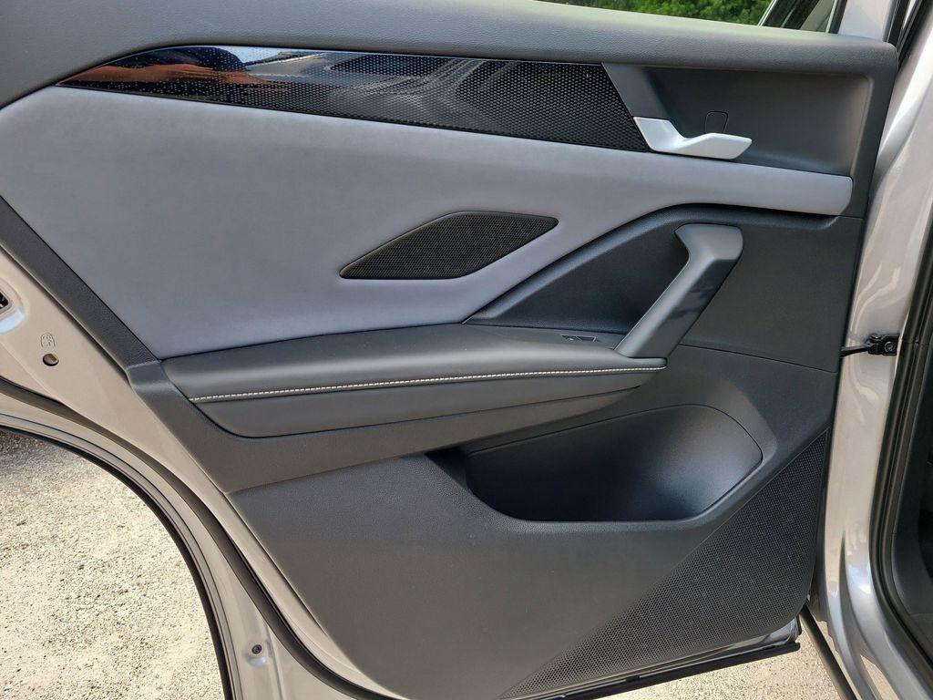 new 2025 Volkswagen Tiguan car, priced at $31,649