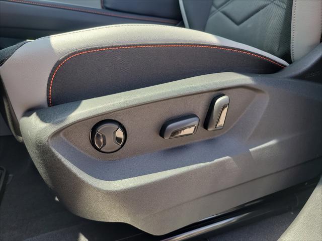 new 2025 Volkswagen Atlas car, priced at $47,494