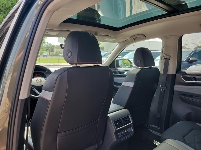 new 2025 Volkswagen Atlas car, priced at $47,494
