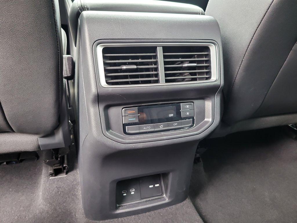 used 2025 Volkswagen Atlas car, priced at $37,544