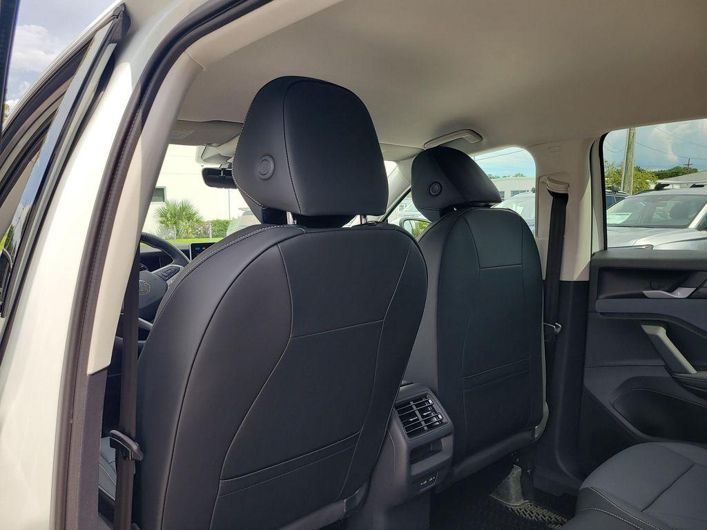 new 2025 Volkswagen Tiguan car, priced at $31,997