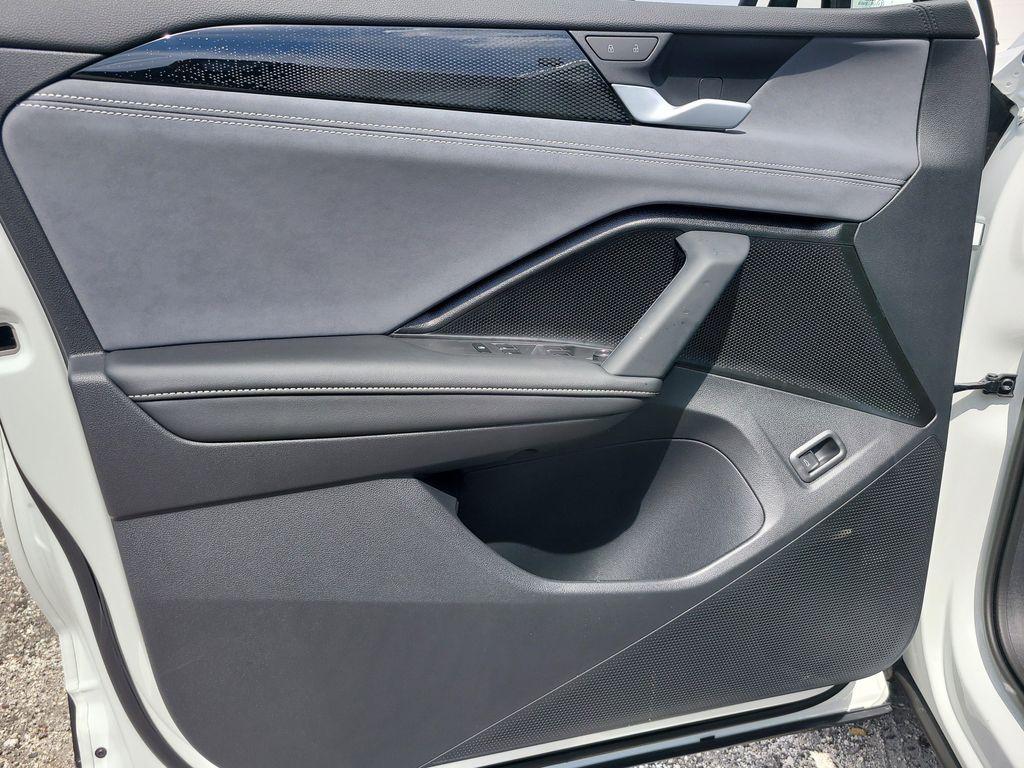 new 2025 Volkswagen Tiguan car, priced at $31,997