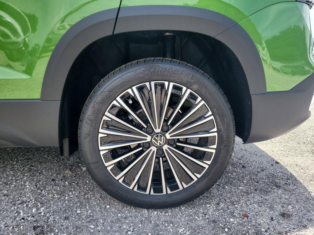 new 2025 Volkswagen Taos car, priced at $27,375