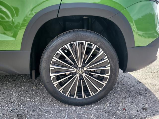 new 2025 Volkswagen Taos car, priced at $31,480
