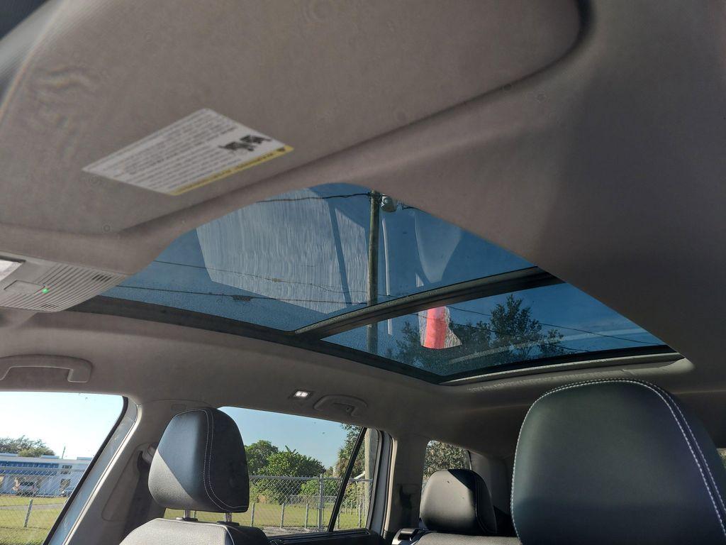 new 2026 Volkswagen Atlas car, priced at $45,340