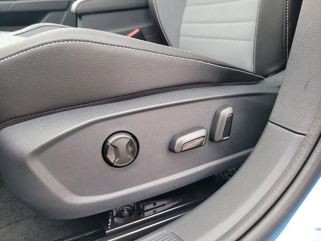 new 2025 Volkswagen Jetta car, priced at $27,732
