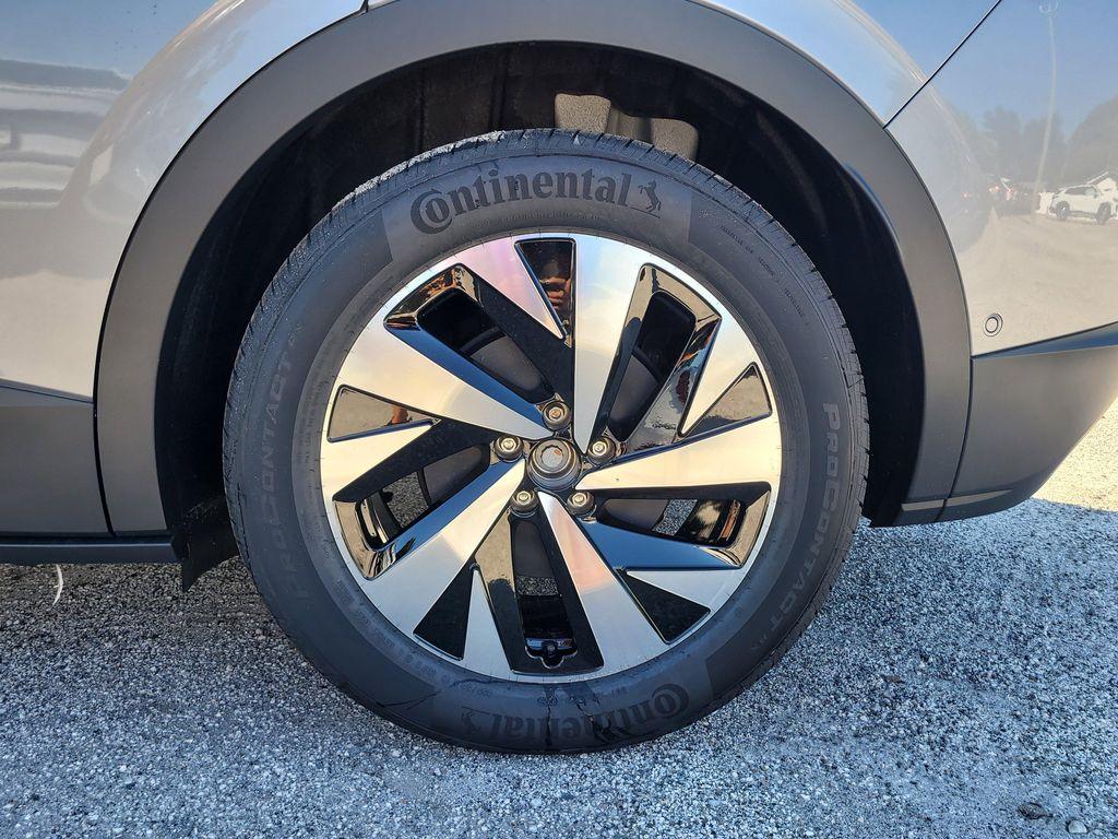 new 2025 Volkswagen ID.4 car, priced at $40,271