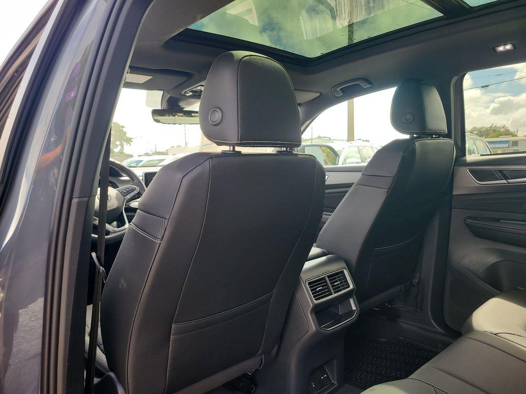 new 2026 Volkswagen Atlas Cross Sport car, priced at $45,425