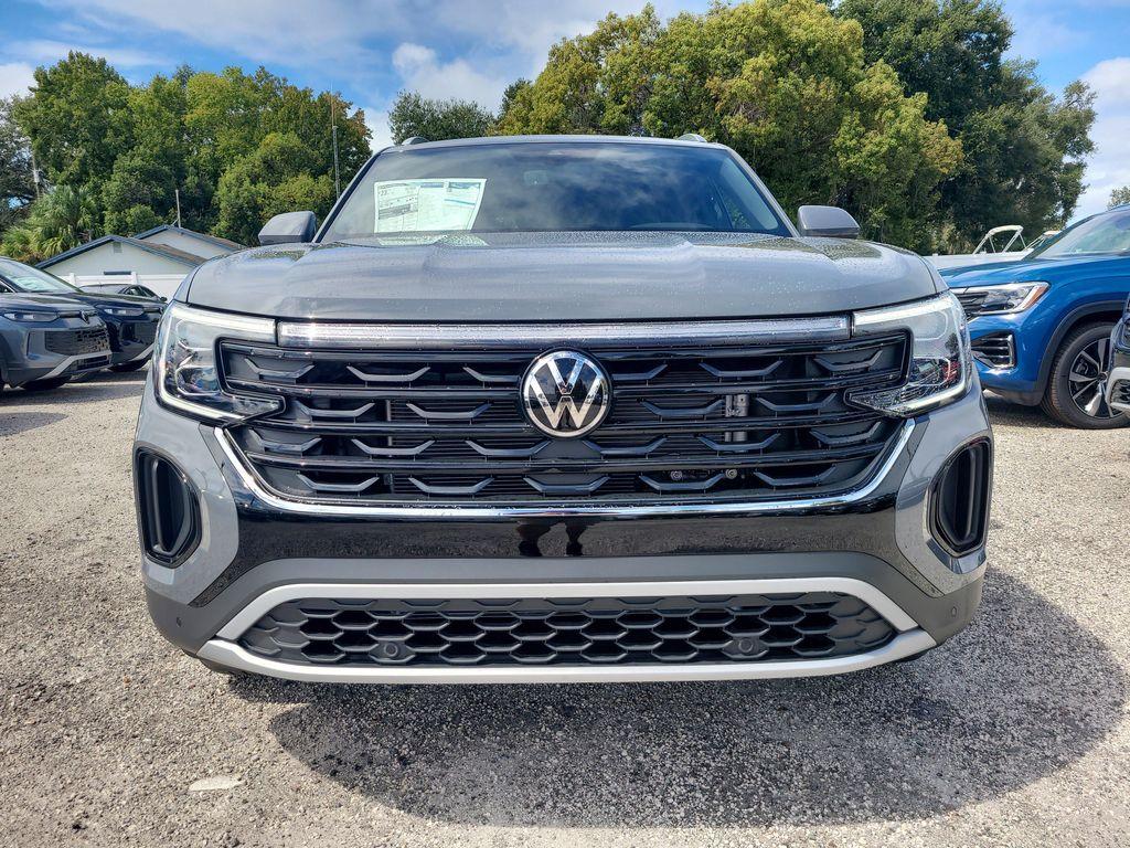new 2026 Volkswagen Atlas Cross Sport car, priced at $45,425