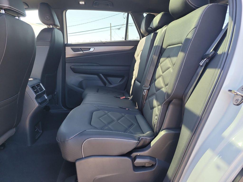 new 2026 Volkswagen Atlas Cross Sport car, priced at $45,843