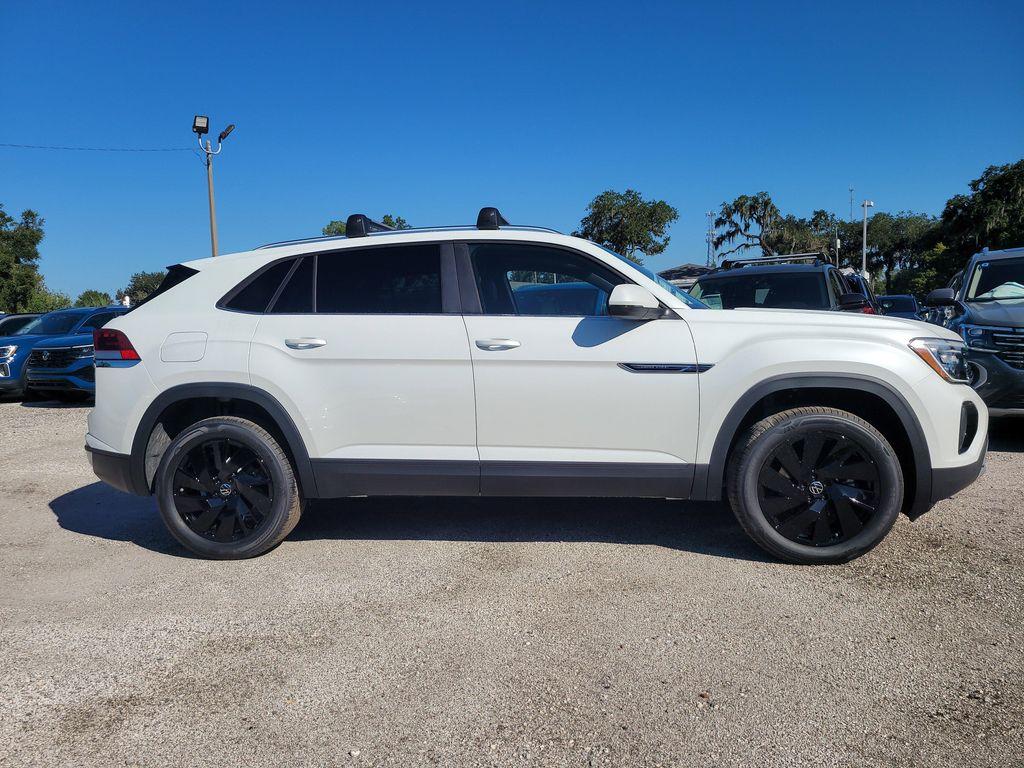 new 2026 Volkswagen Atlas Cross Sport car, priced at $45,843