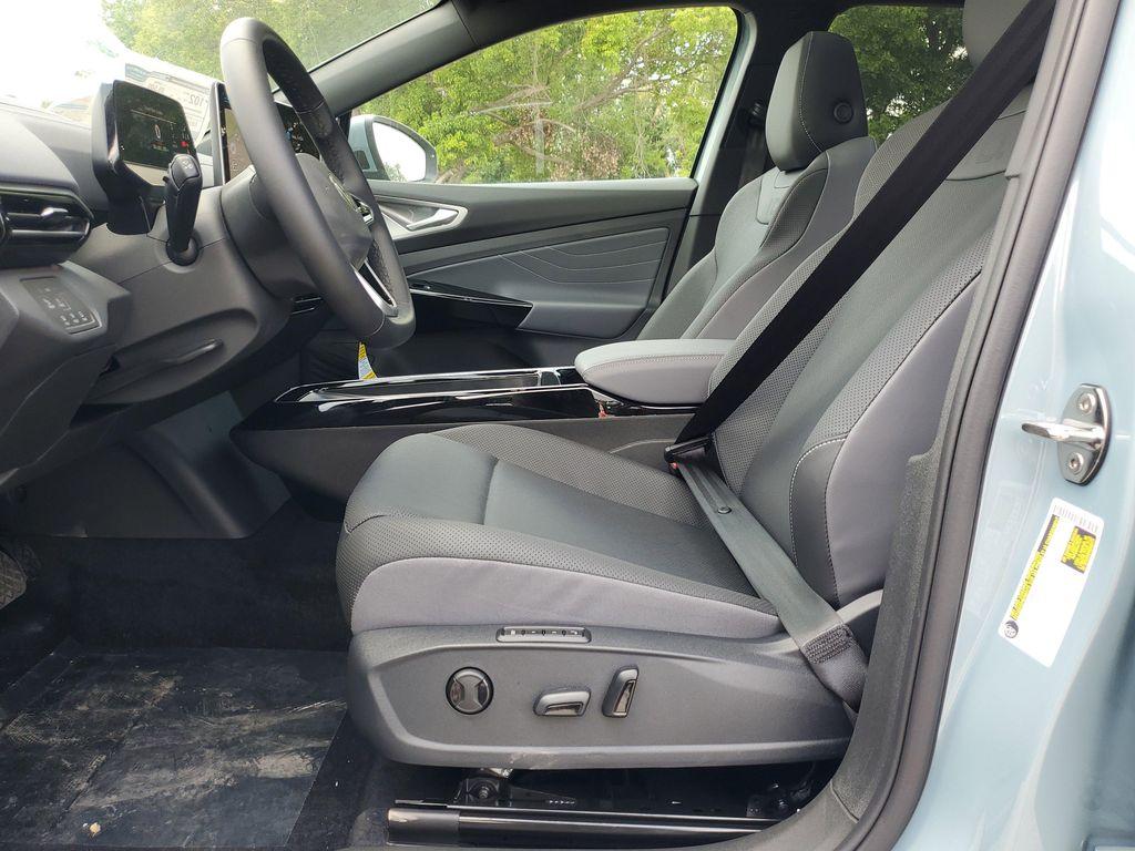 new 2025 Volkswagen ID.4 car, priced at $46,954