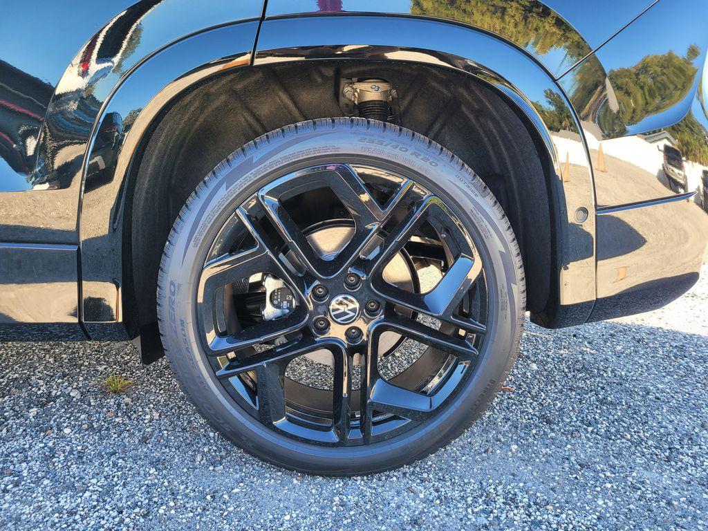 new 2025 Volkswagen Tiguan car, priced at $36,488