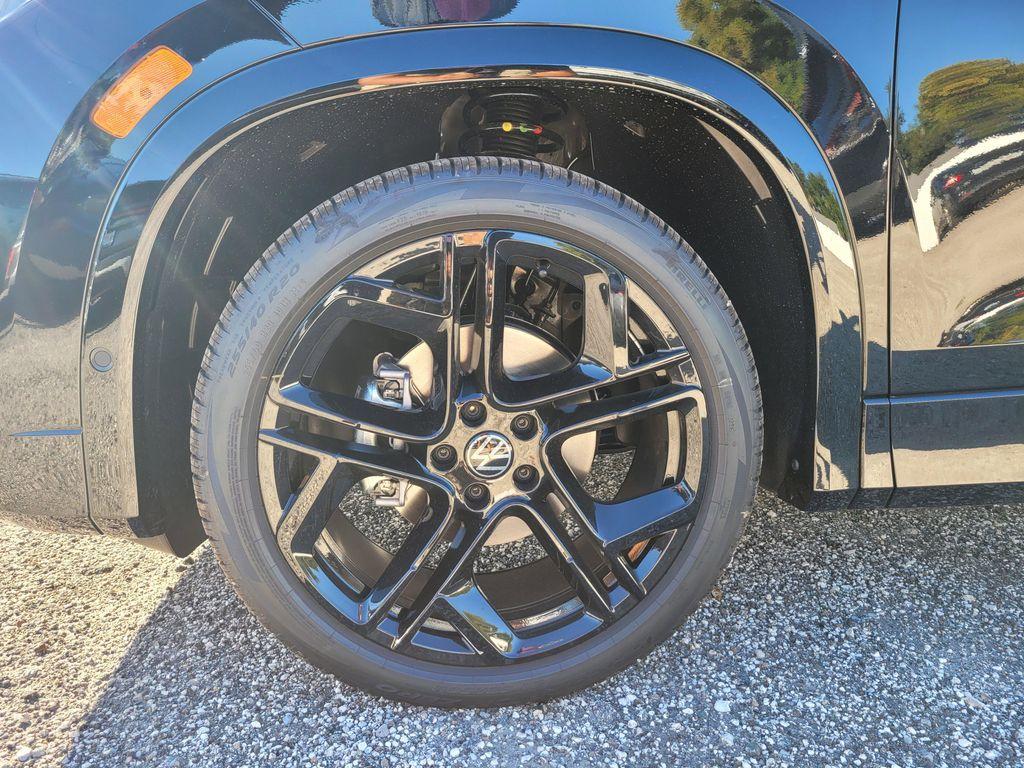 new 2025 Volkswagen Tiguan car, priced at $36,488