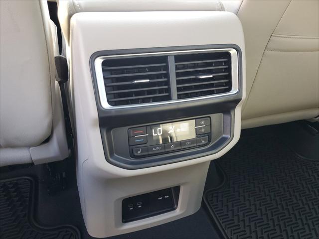 new 2025 Volkswagen Atlas car, priced at $46,938