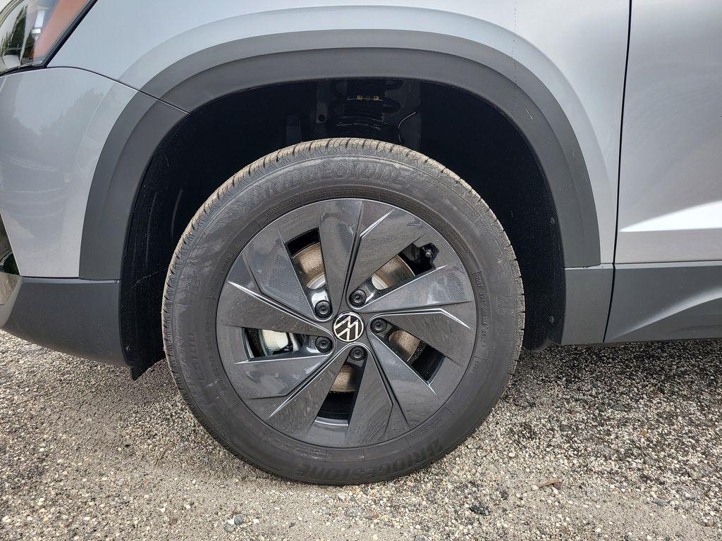 new 2025 Volkswagen Taos car, priced at $26,592