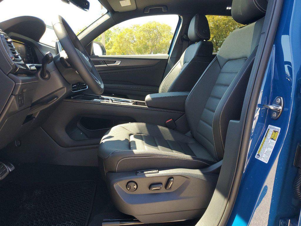 new 2025 Volkswagen Atlas Cross Sport car, priced at $46,760