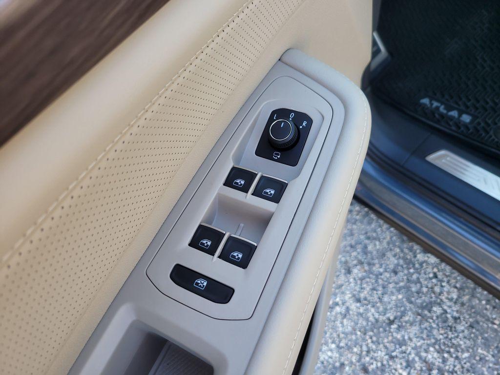 new 2026 Volkswagen Atlas car, priced at $55,538