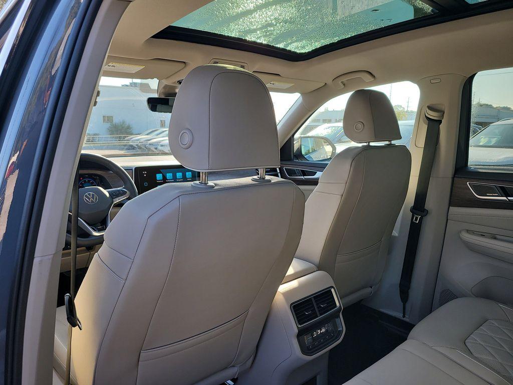 new 2026 Volkswagen Atlas car, priced at $55,538