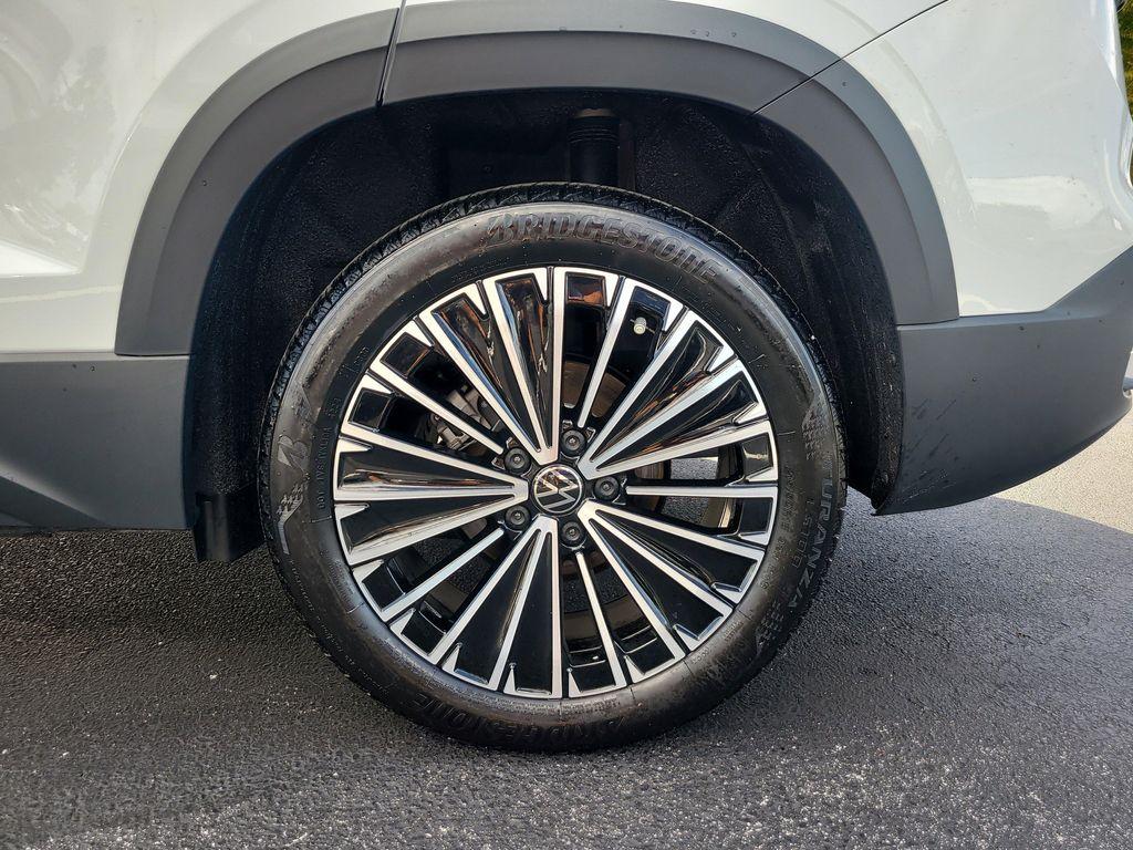 used 2025 Volkswagen Taos car, priced at $27,800