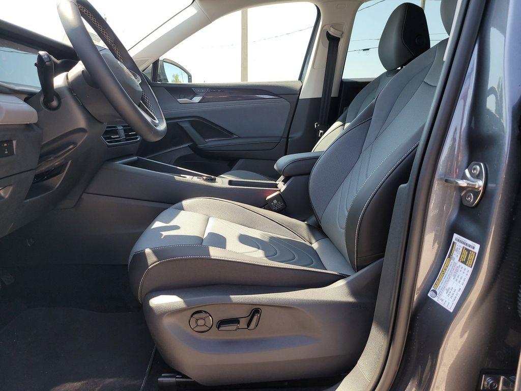 new 2025 Volkswagen Tiguan car, priced at $34,720