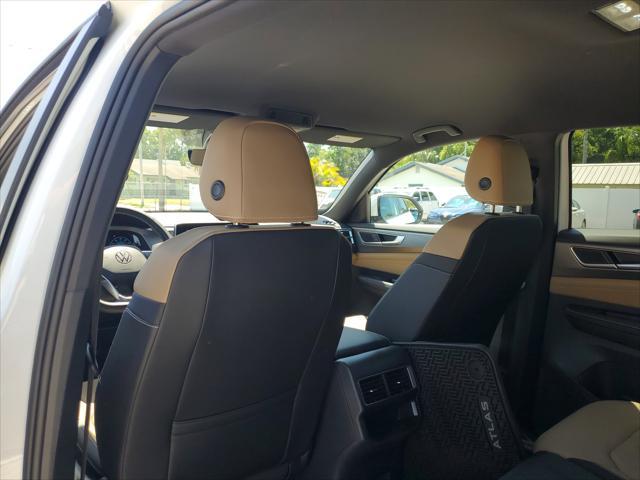 new 2025 Volkswagen Atlas Cross Sport car, priced at $36,631
