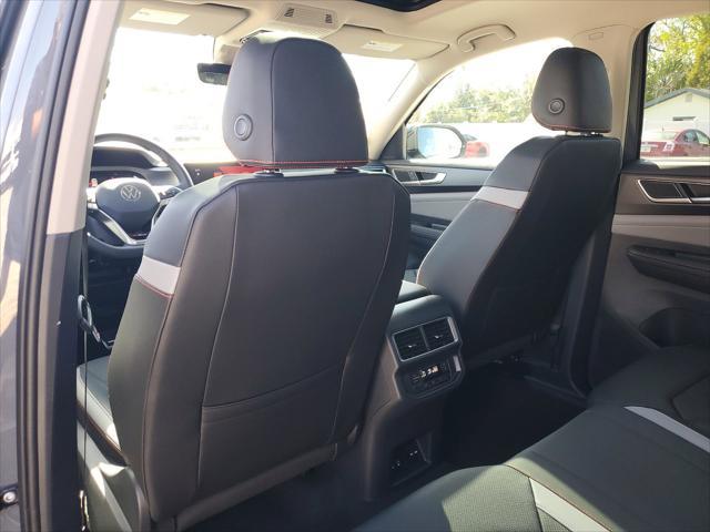 new 2025 Volkswagen Atlas car, priced at $45,771