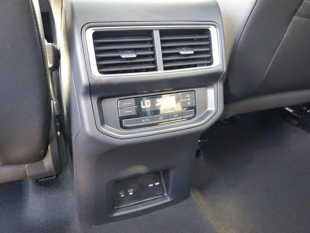 new 2025 Volkswagen Atlas car, priced at $42,521
