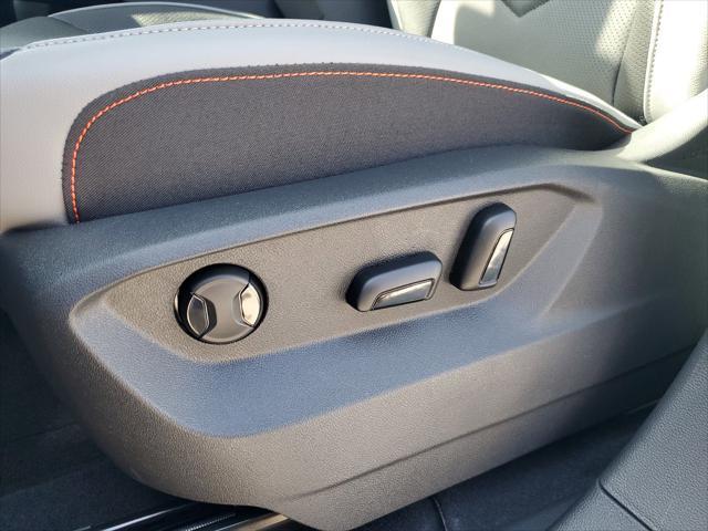 new 2025 Volkswagen Atlas car, priced at $45,771