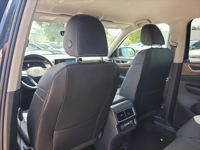 new 2025 Volkswagen Atlas car, priced at $40,601