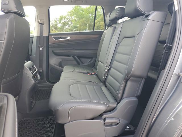 new 2025 Volkswagen Atlas car, priced at $46,801