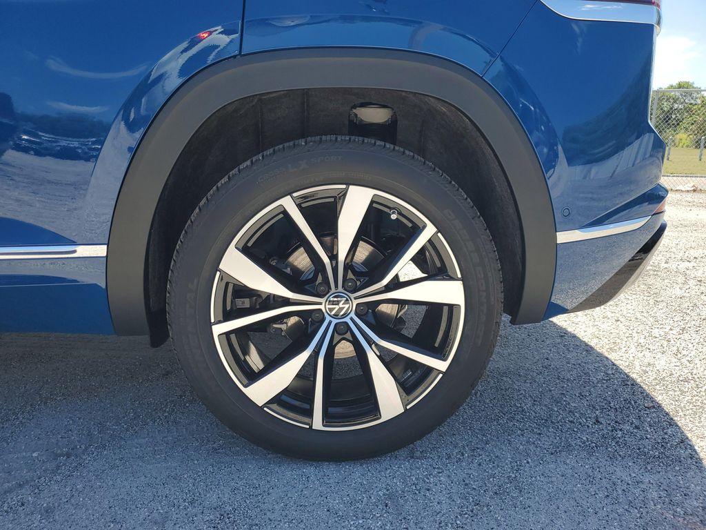 new 2025 Volkswagen Atlas Cross Sport car, priced at $48,805