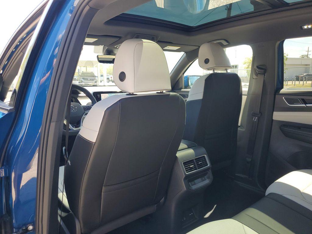 new 2025 Volkswagen Atlas Cross Sport car, priced at $48,805