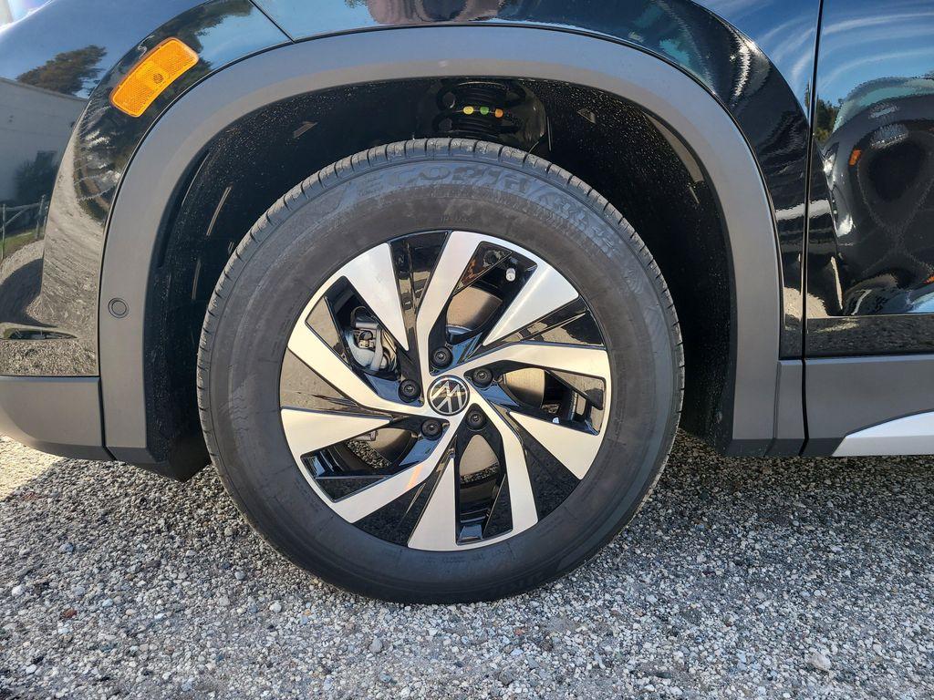 new 2026 Volkswagen Tiguan car, priced at $31,845