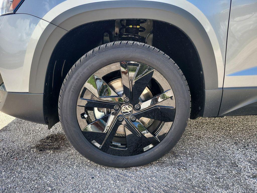 new 2025 Volkswagen Taos car, priced at $31,147