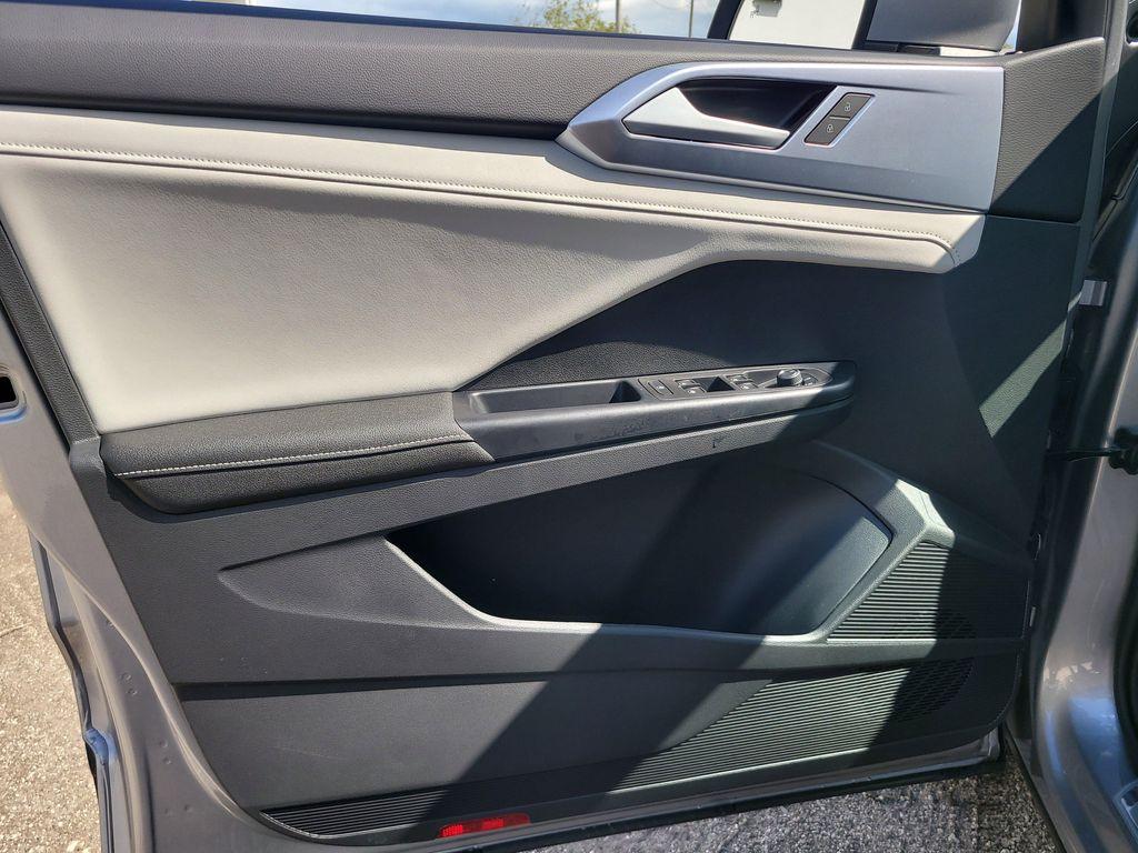 new 2025 Volkswagen Taos car, priced at $31,147