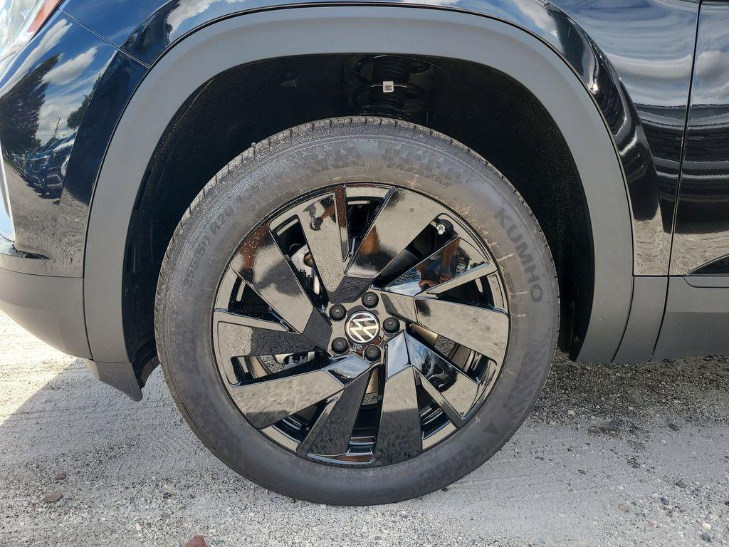 new 2026 Volkswagen Atlas car, priced at $46,192