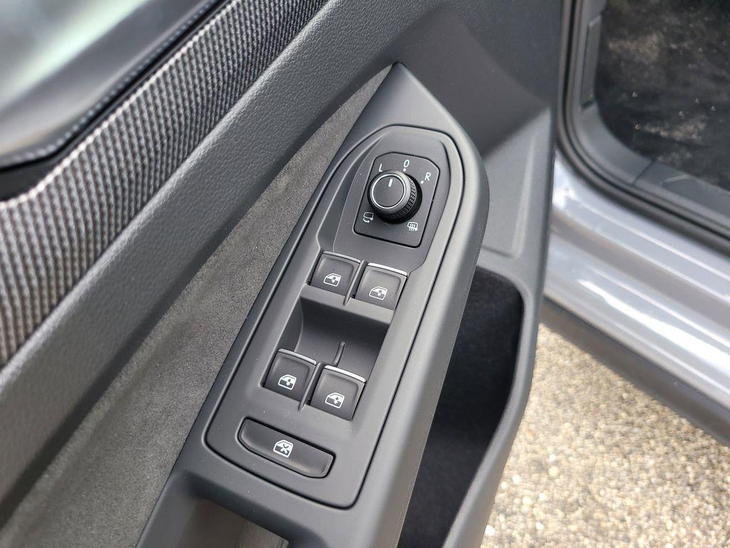 new 2025 Volkswagen Golf GTI car, priced at $33,554
