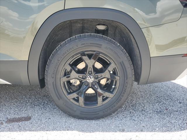 new 2025 Volkswagen Atlas car, priced at $47,092