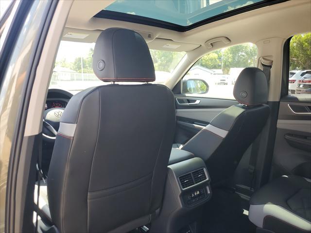 new 2025 Volkswagen Atlas car, priced at $47,092