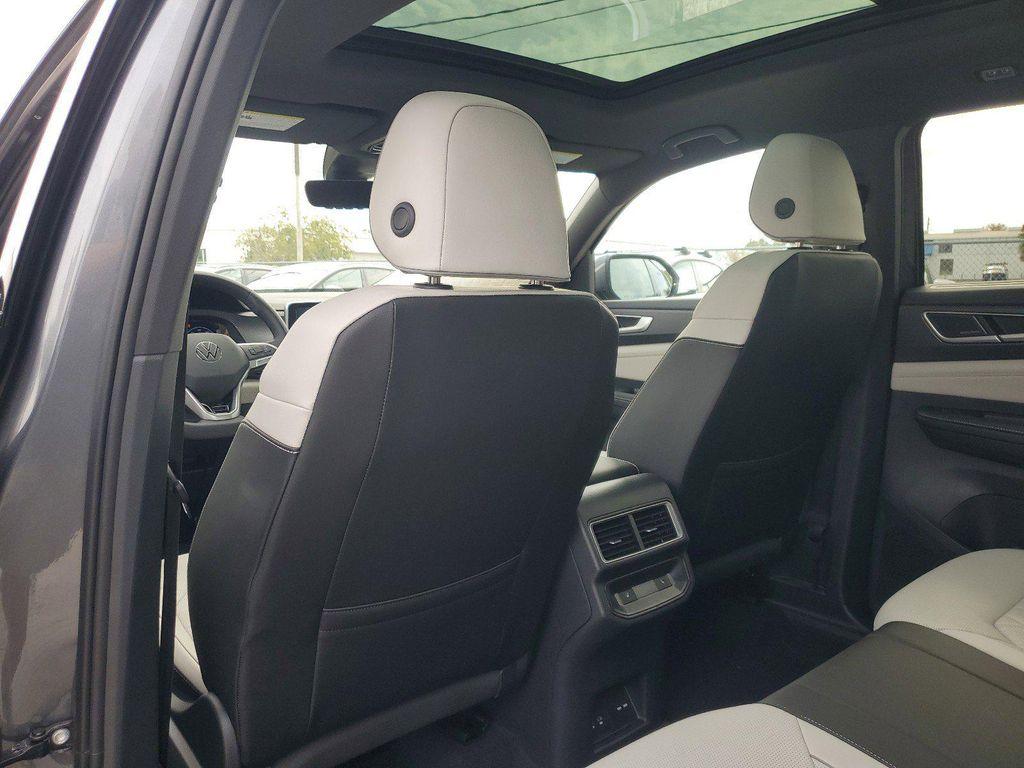 new 2025 Volkswagen Atlas Cross Sport car, priced at $48,846