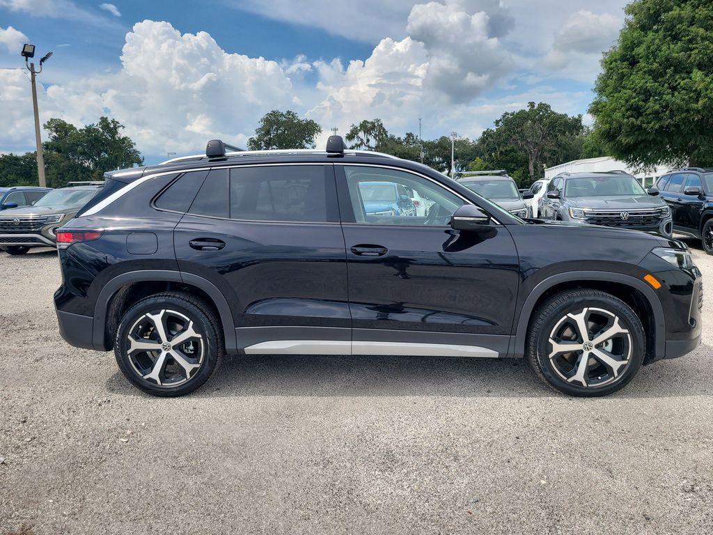 new 2025 Volkswagen Tiguan car, priced at $32,429