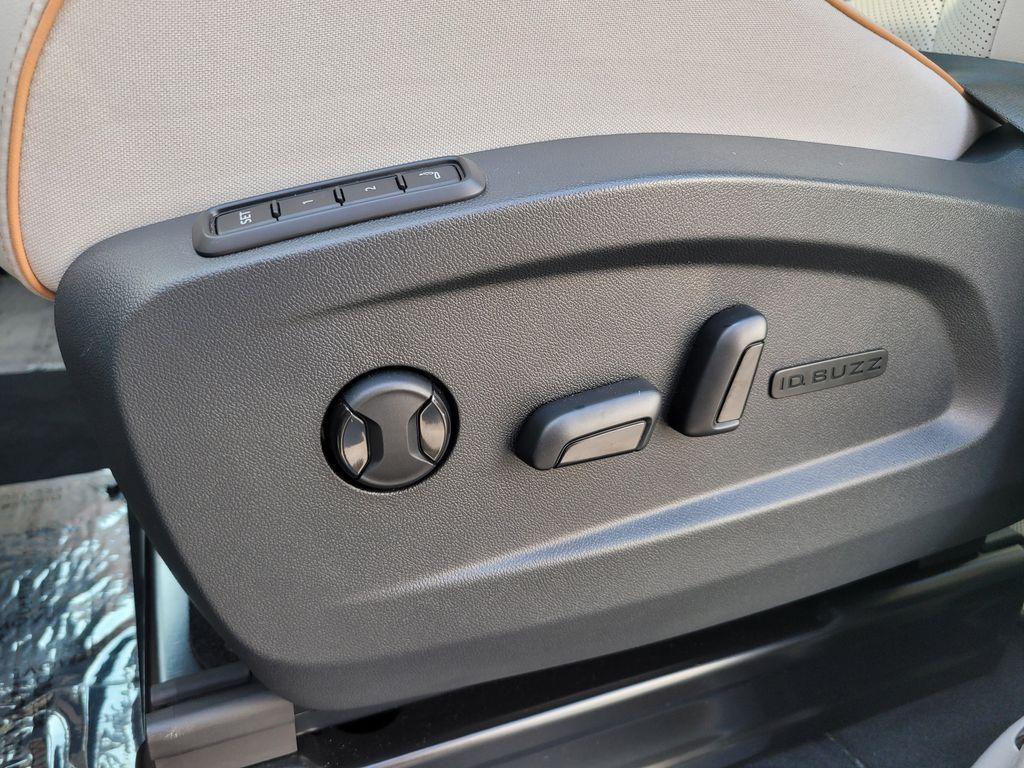 used 2025 Volkswagen ID. Buzz car, priced at $69,395
