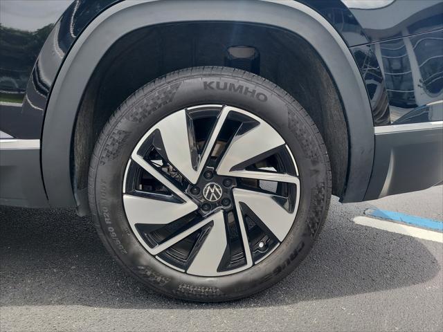 used 2024 Volkswagen Atlas car, priced at $37,458