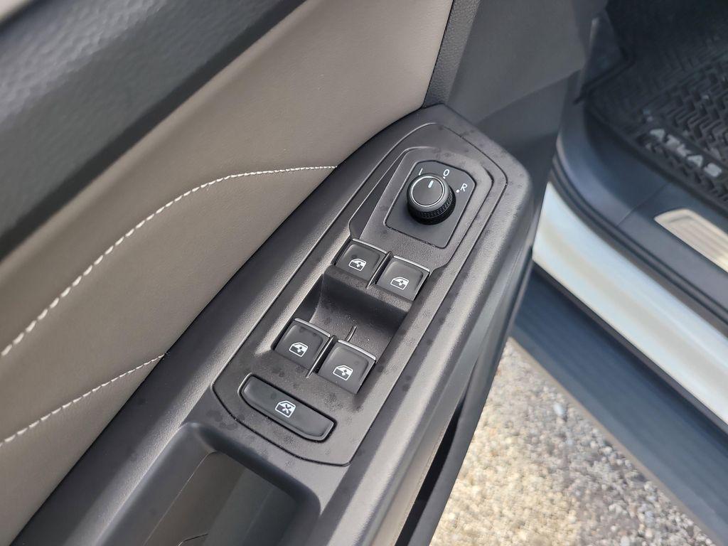 used 2023 Volkswagen Atlas Cross Sport car, priced at $31,000