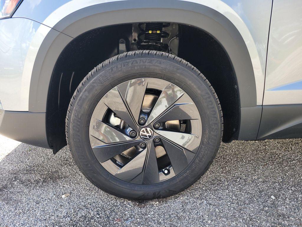 new 2025 Volkswagen Taos car, priced at $25,453