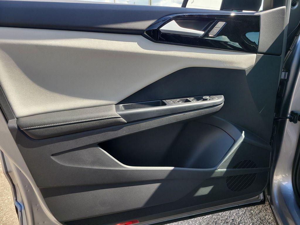 new 2025 Volkswagen Taos car, priced at $25,453